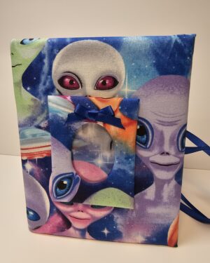 Alien Photo Album - Extraterrestrials, ET - Holds 100 4x6 Photos - Handmade